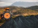 Montanhas de minério de ferro da Vale