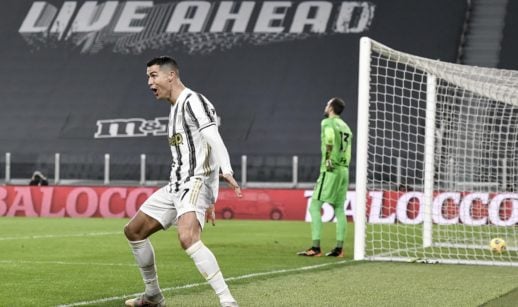 Cristiano Ronaldo comemorando gol pela Juventus. Ele é o jogador de futebol mais popular nas redes sociais