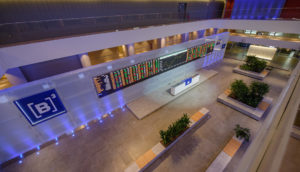 Foto interna da sede da B3, em São Paulo