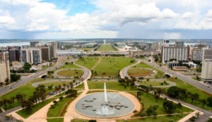 Foto aérea de Brasília, com Esplanada dos Ministérios e Congresso Nacional