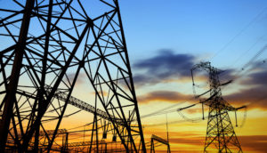 Torres de transmissão de energia, cujas empresas estão na seleção de ações com foco em dividendos para junho do Safra