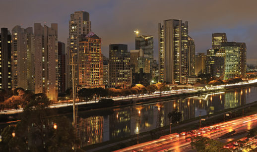 Vista noturna de São Paulo