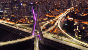 Paisagem da Ponte Estaiada de São Paulo, uma das melhores cidades para se viver no mundo