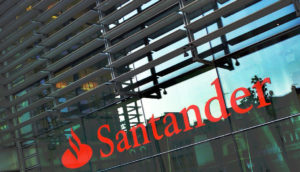 Fachada de agência do Santander