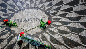 Memorial dedicado a John Lennon, no Central Park