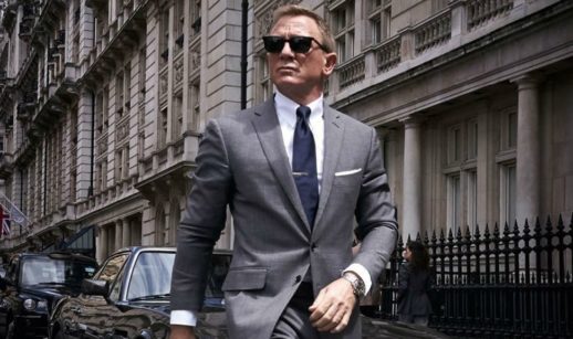 Daniel Craig, como James Bond