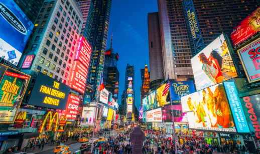 Times Square, Nova York, nos EUA, que vão aceitar pessoas vacinados com a Coronavac