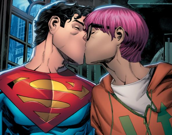 O que acharam do Superboy Bissexual ?  Super-homem-gay-superman