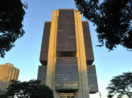 Fachada do Banco Central do Brasil, em Brasília, que tem a missão de controlar a inflação