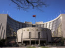 Fachada do Banco do Povo da China, o banco central do país, que reduziu os juros