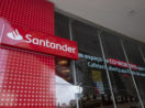 Fachada de agência do Santander, cujos resultados foram divulgados, na Avenida Paulista, em São Paulo
