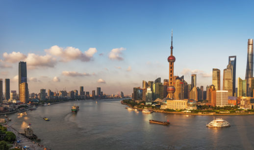 Paisagem de prédios de Xangai, na China, cuja previsão para o PIB foi reduzida pela Moody's