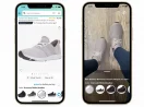 Telas de iPhones com o provador virtual de sapatos da Amazon ligado
