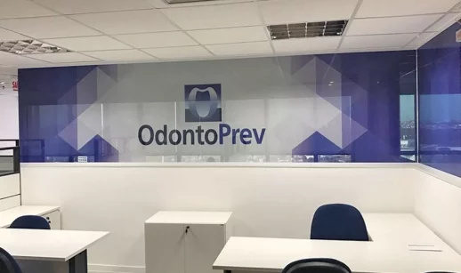 Interior de escritório da Odontoprev (ODPV3)