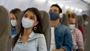 máscaras em avião