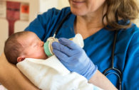 Enfermeira com bebê