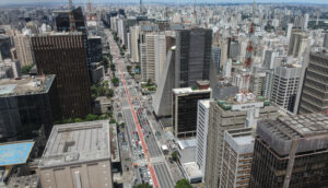 Avenida Paulista esquina com Augusta vista aérea