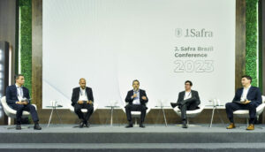 Painel Perspectivas para Equities aconteceu durante o J. Safra Brazil Conference 2023