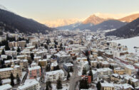 A cidade de Davos, na Suíça, recebe representantes de mais de 100 países para debater desafios globais | Foto: Getty Images